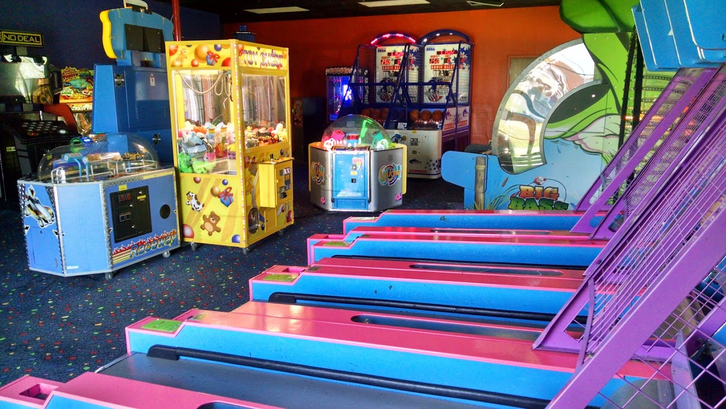 Aaron's Family Fun Center photo 6