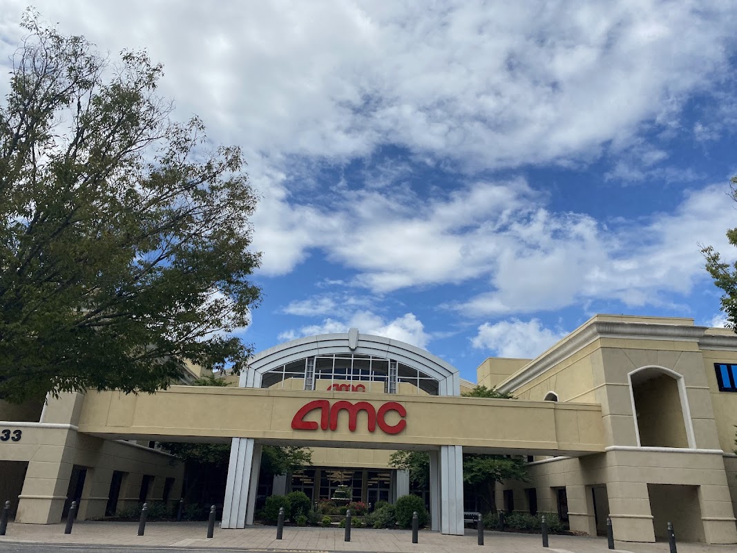 AMC DINE-IN Thoroughbred 20 photo 2