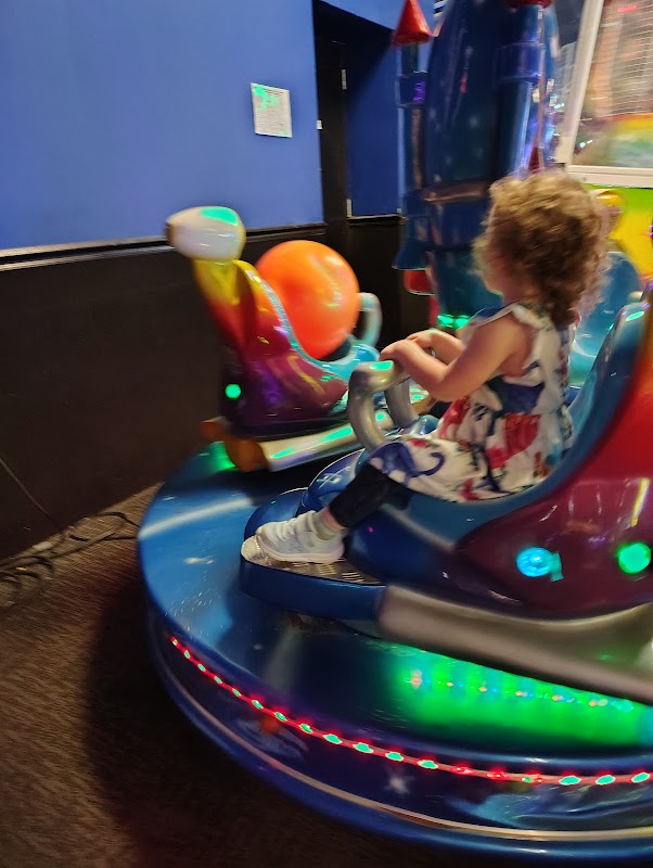 America's Incredible Pizza Company St. Louis photo 10