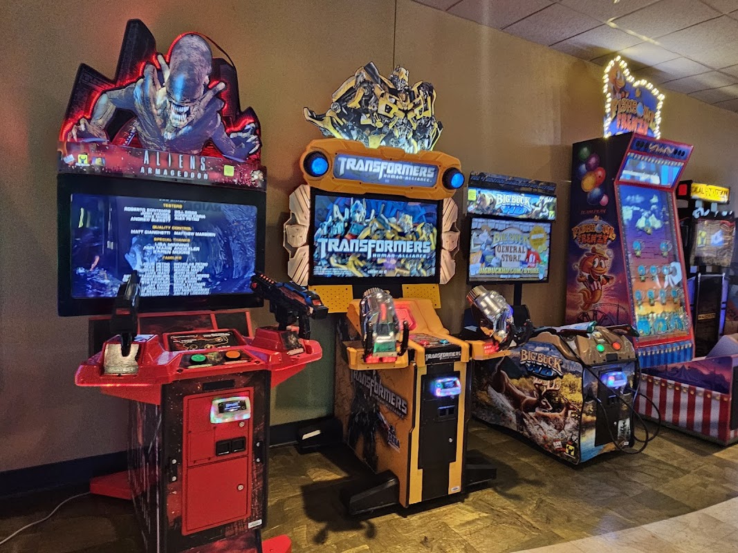 Main Event Warrenville photo 5