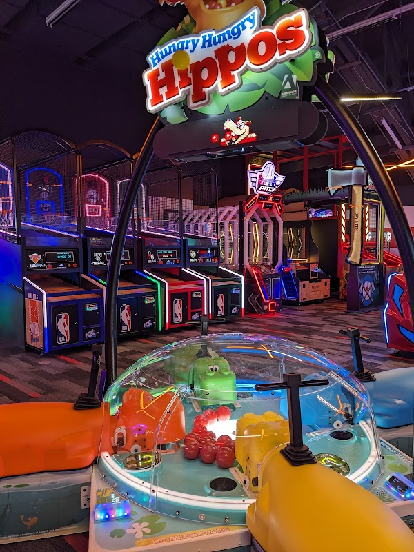 Bowlero Norwalk photo 3