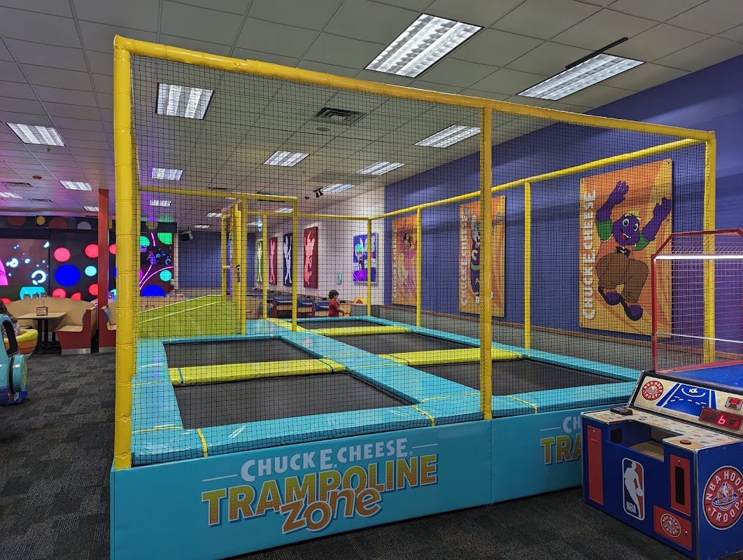 Chuck E. Cheese Naperville photo 2